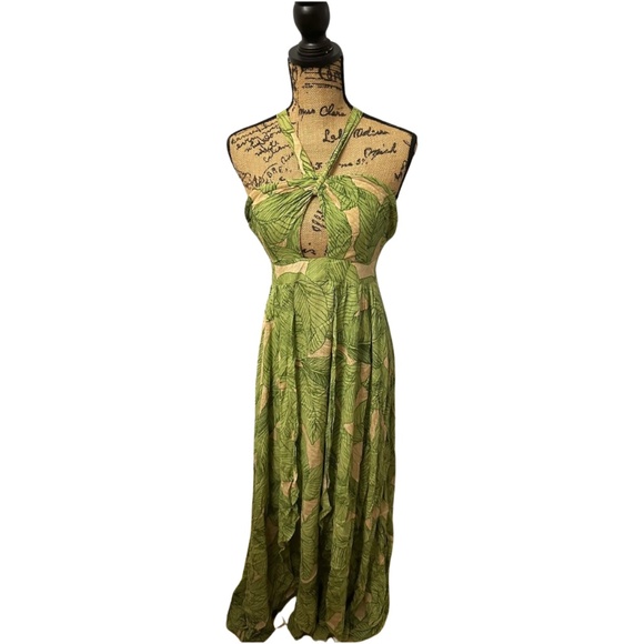 Kimchi Blue Dresses & Skirts - Kimchi Blue Leaf Maxi Dress - Size 4